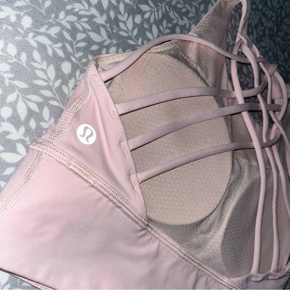 Lululemon Free to Be High-Neck Longline Bra Wild *Light Support, A/B Cup - Picture 3 of 6